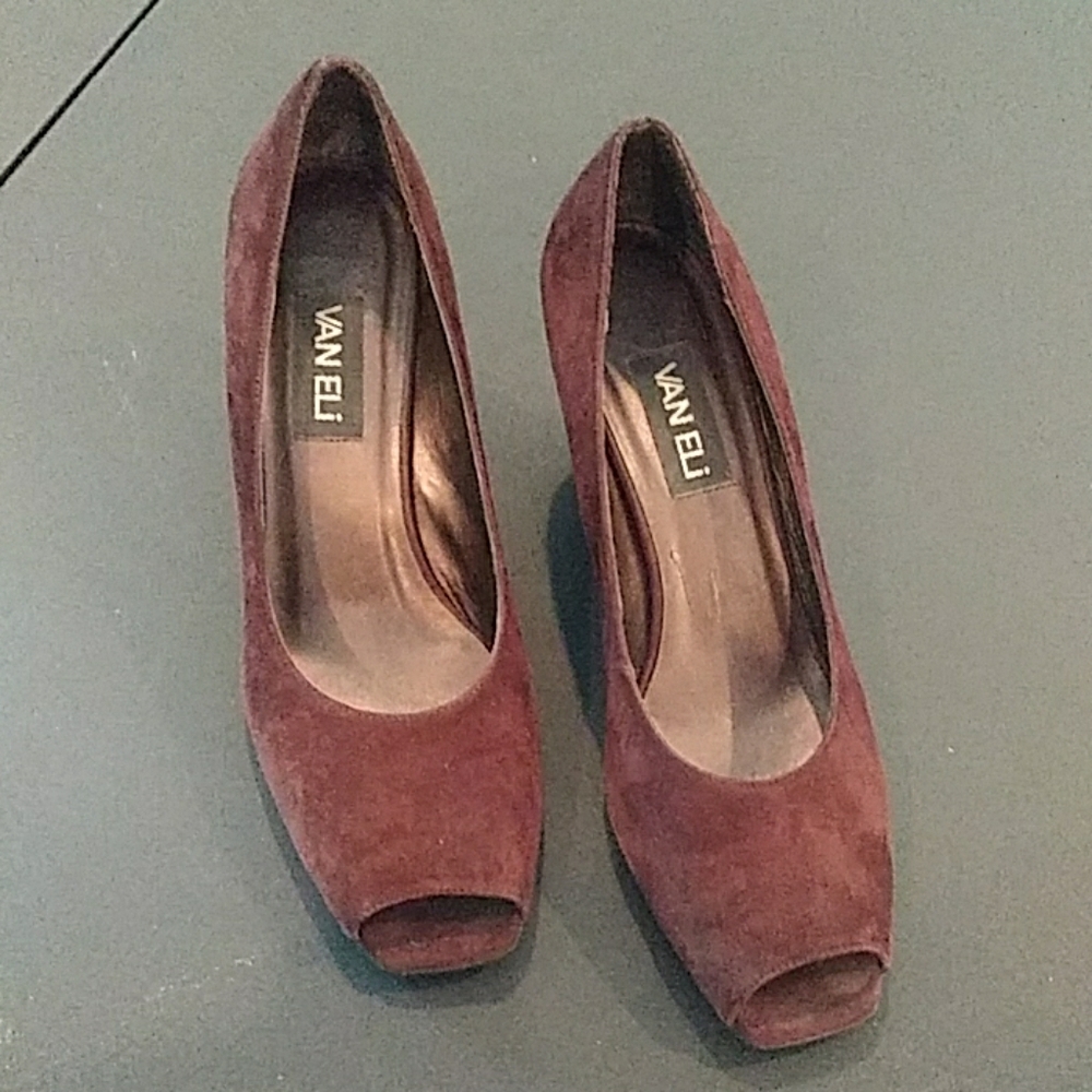 Women's shoes
